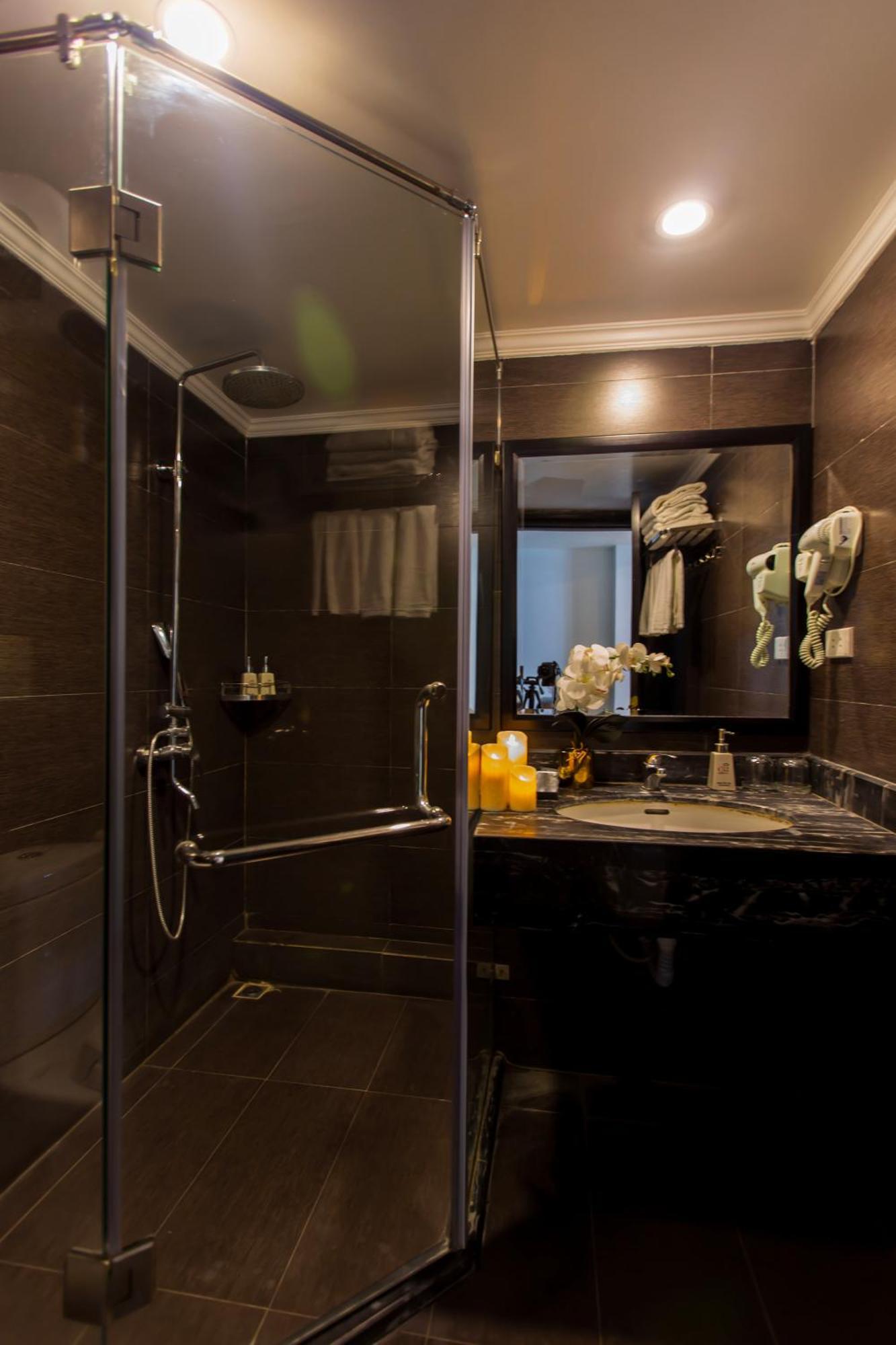 Keypad Hotel - 24 Hang Ga هانوي المظهر الخارجي الصورة